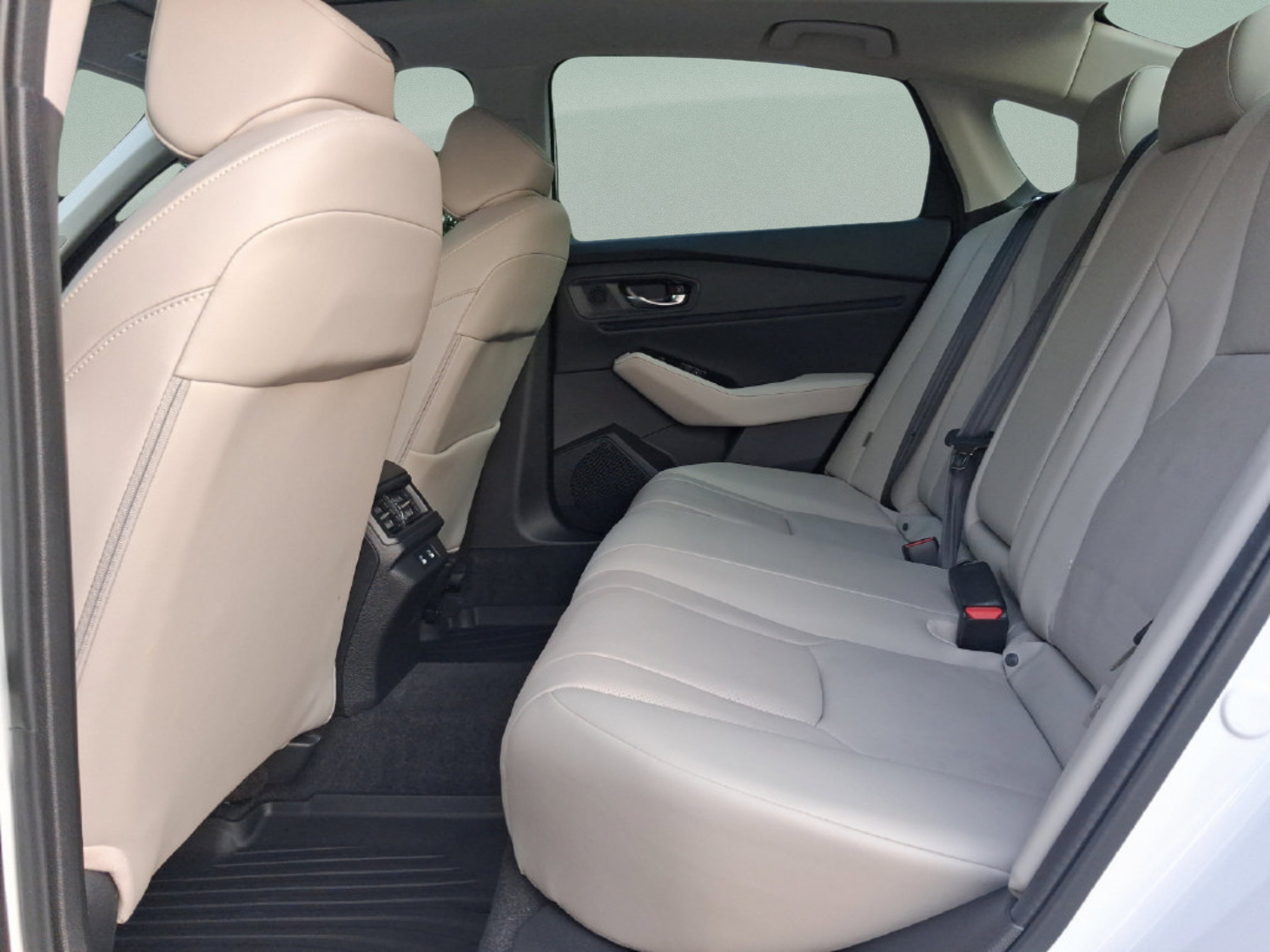 Used 2026 White Honda Touring image 26