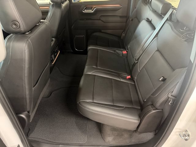 Used 2023 WHITE FROST TRICOAT GMC Denali image 18