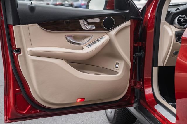 Used 2019 designo Cardinal Red Metallic Mercedes-Benz GLC 300 image 34