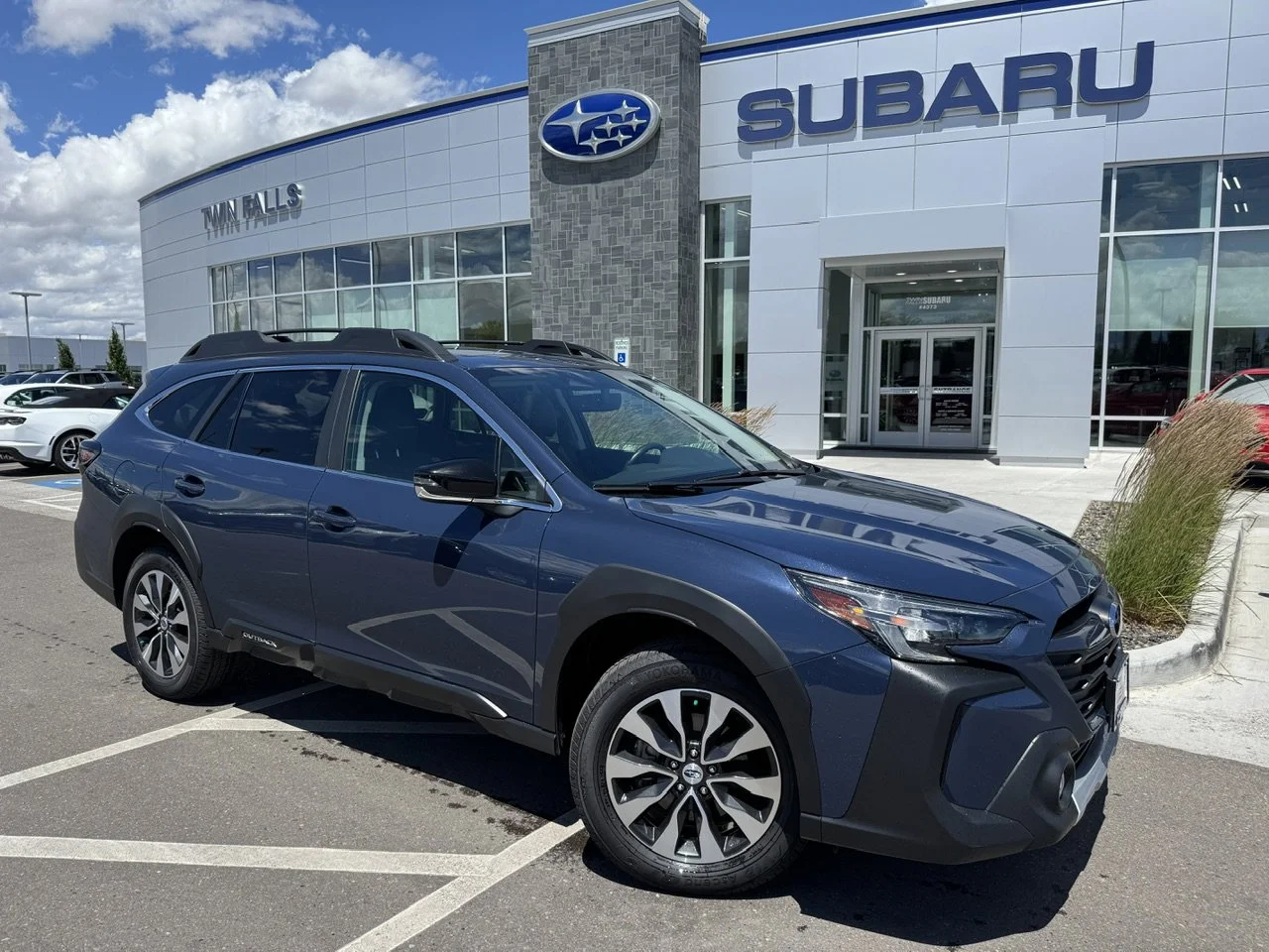 2024 Subaru Outback Limited XT's photo
