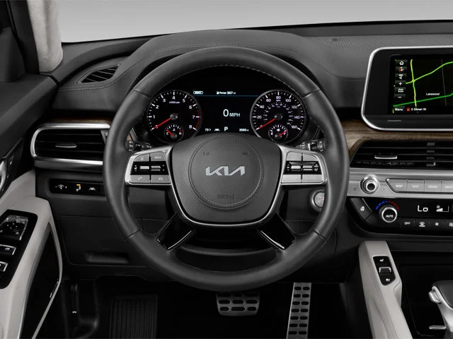 Used 2022 Dark Moss Kia SX image 8