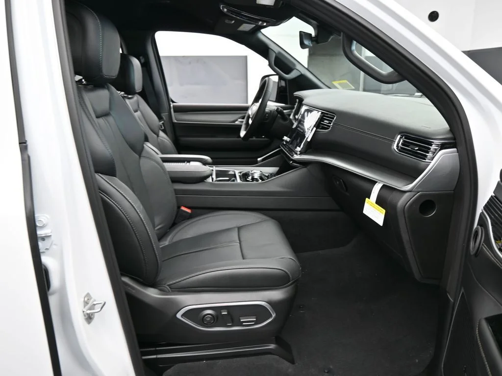 New 2026 Bright White Clearcoat Jeep Limited Altitude image 38