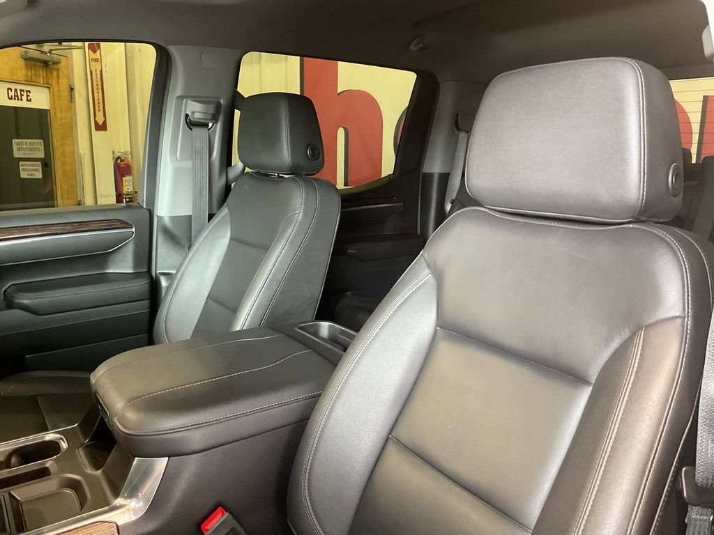 Used 2024 Gray GMC Elevation image 19