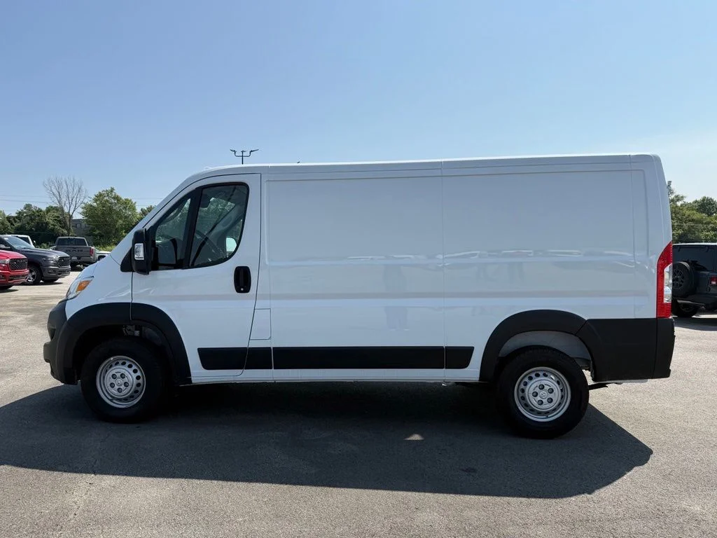 Used 2026 White Ram Base image 4