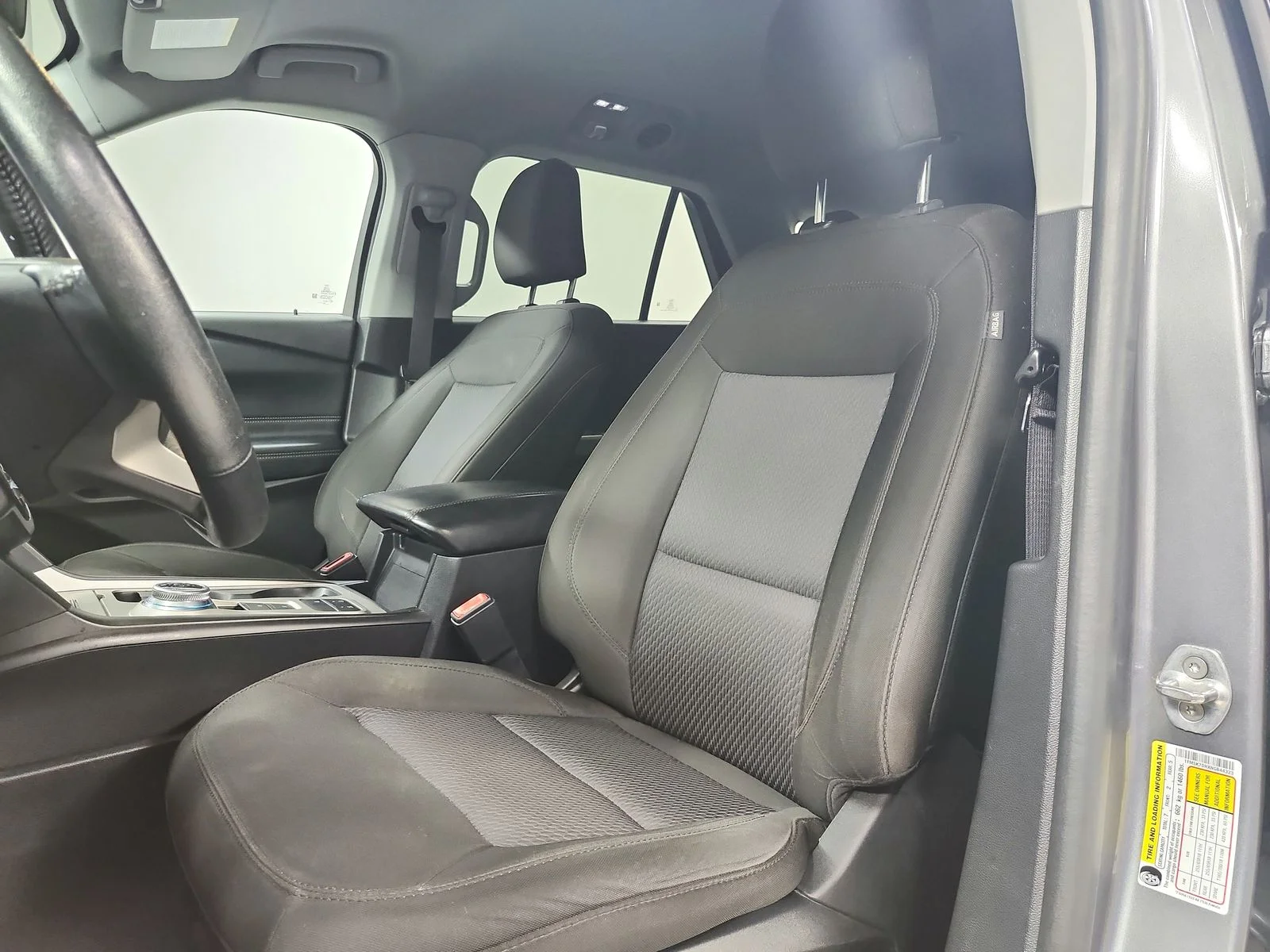 Used 2022 Carbonized Gray Metallic Ford XLT image 9