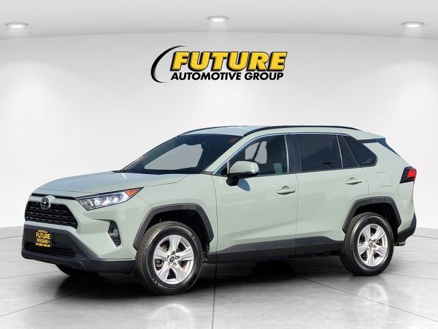 Used 2021 Gray Toyota XLE image 5