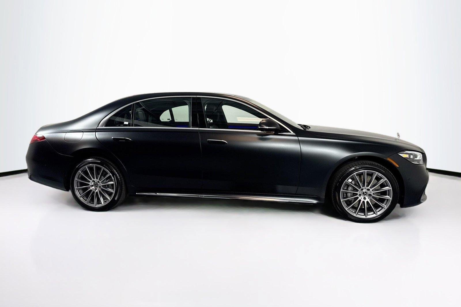 New 2026 Manufaktur Night Black Magno Mercedes-Benz S 580 image 4
