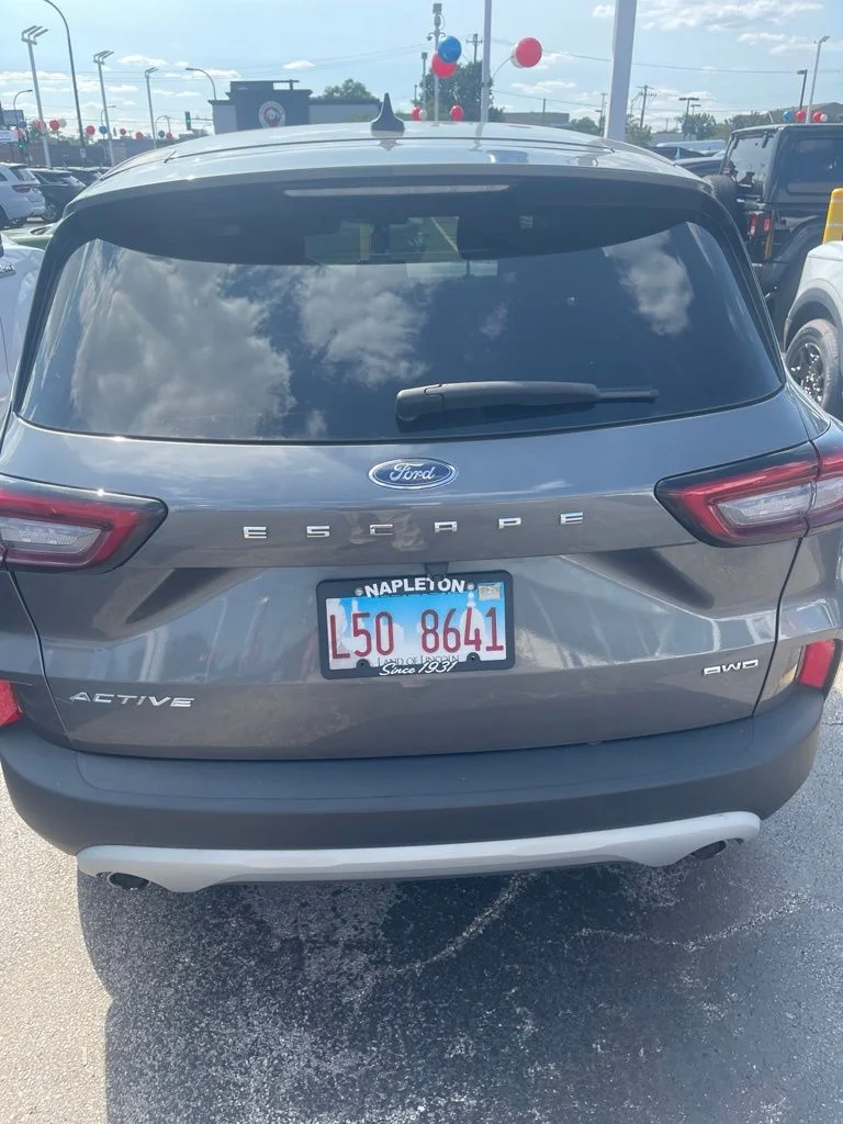 Used 2023 Gray Ford Active image 3