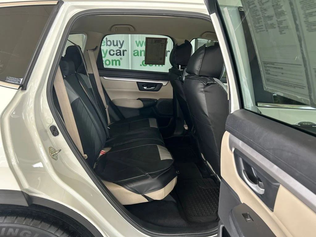 Used 2018 White Honda LX image 25