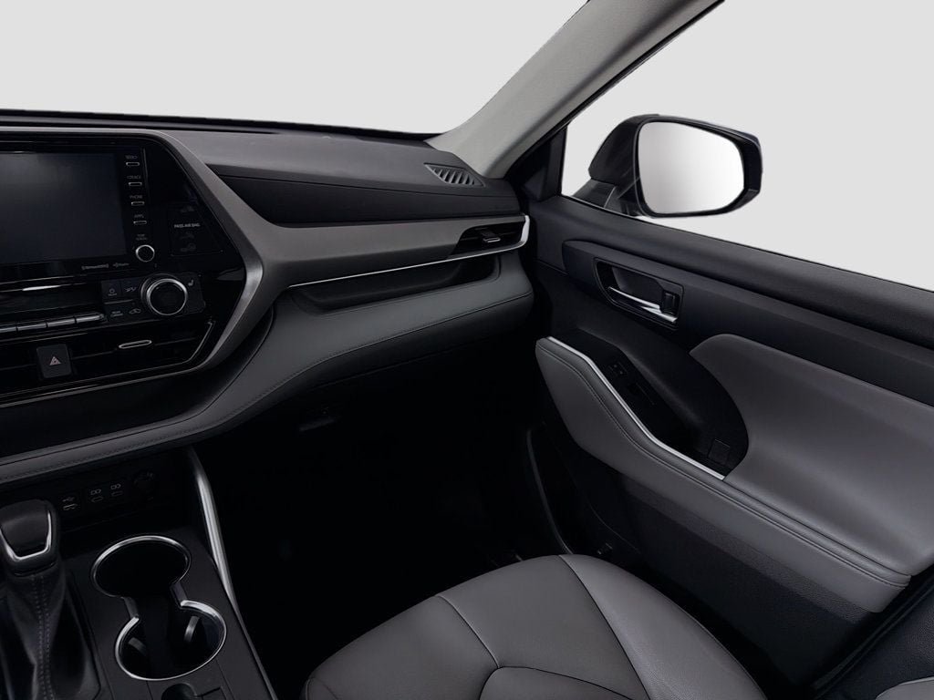 Used 2022 Blueprint Toyota XLE AWD image 24