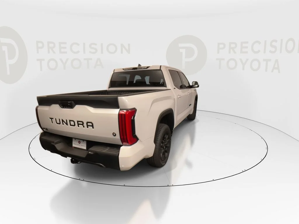 New 2026 Ice Cap Toyota SR5 image 18