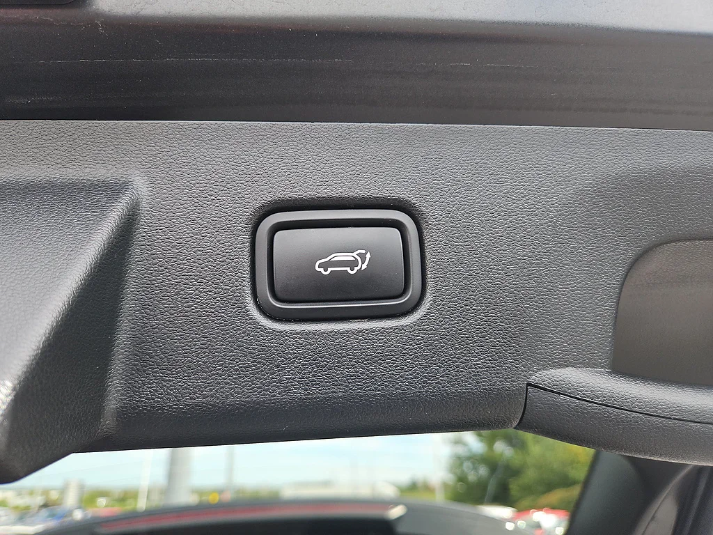 Used 2023 Phantom Black Pearl Hyundai SEL image 9