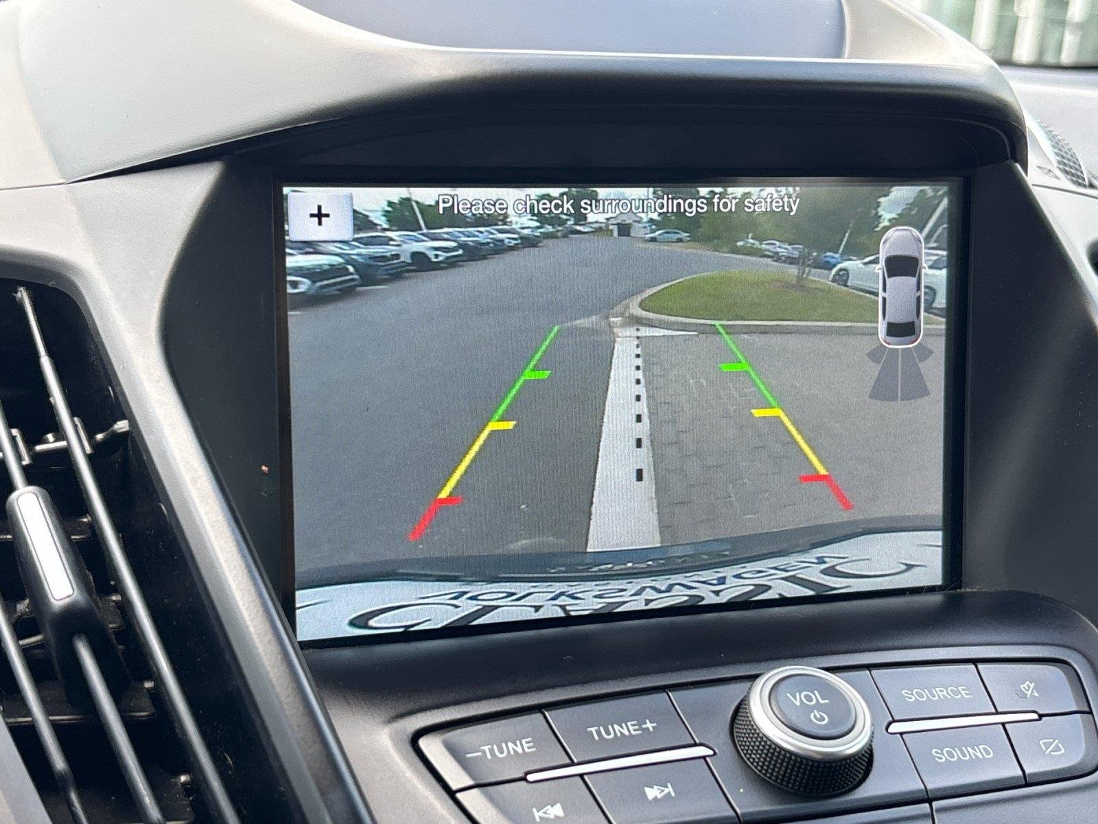 Used 2019  Ford SEL image 25