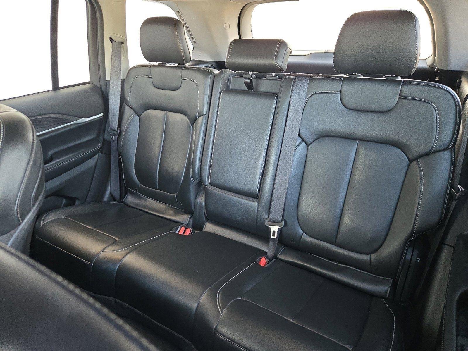 Used 2022 Black Jeep BASE image 23