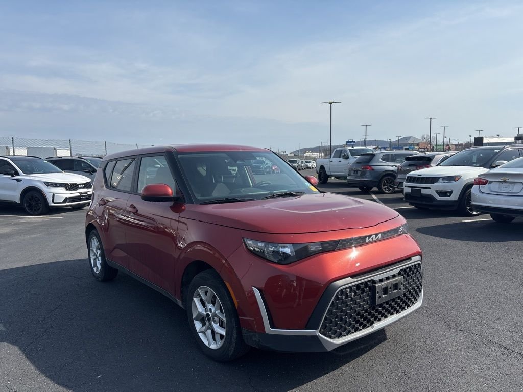 2023 Kia Soul LX