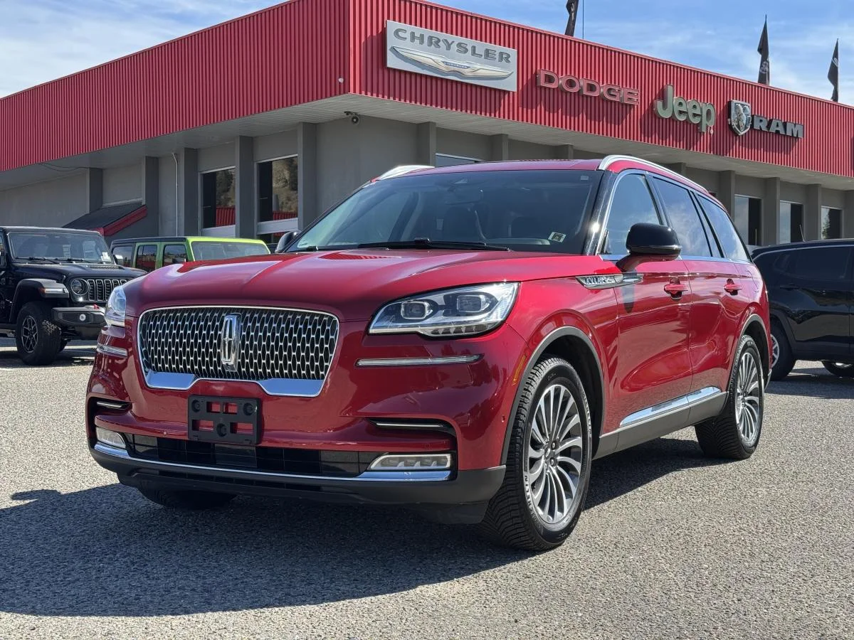 Used 2020 Red Lincoln Reserve Awd image 1