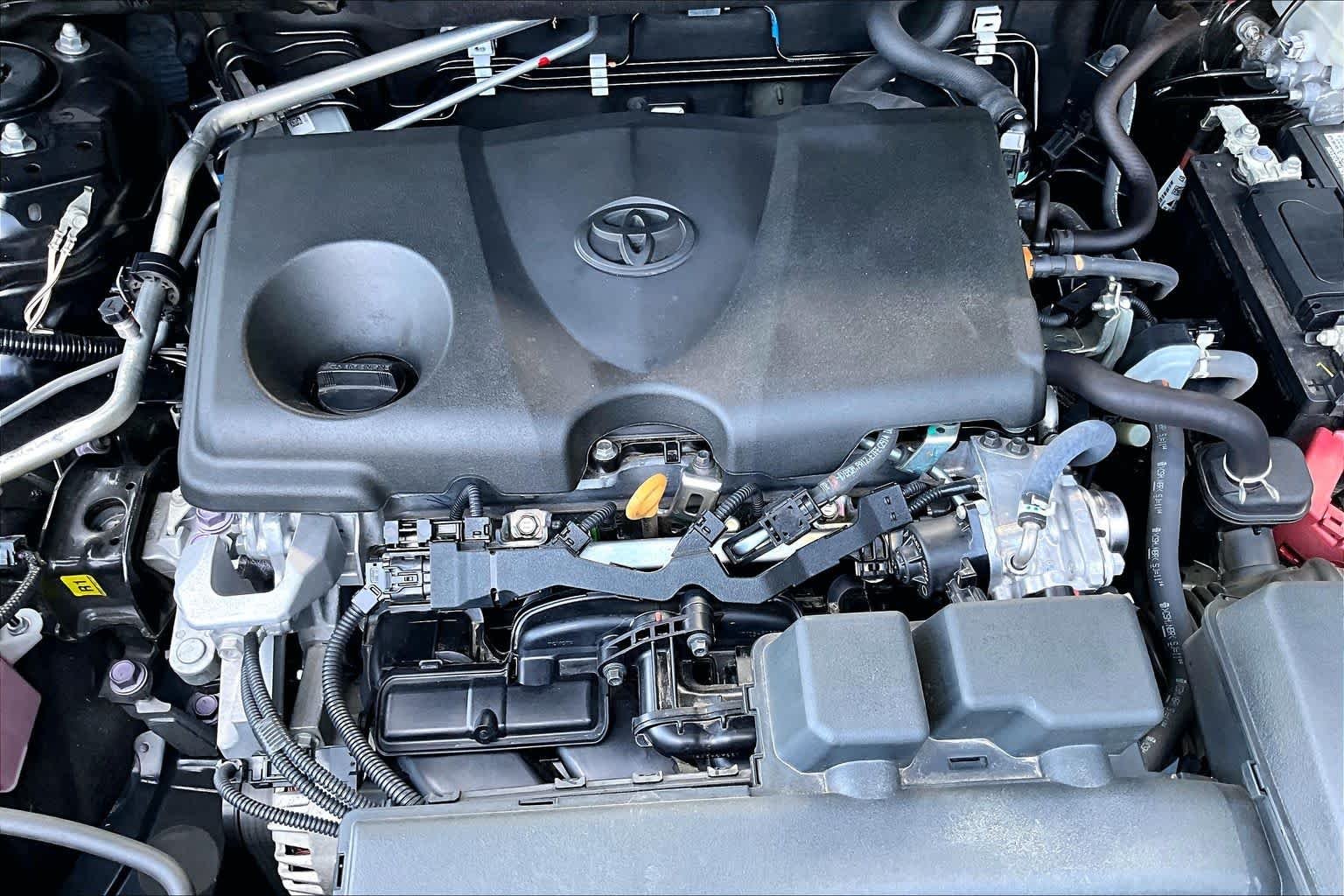 Used 2022 Midnight Black Metallic Toyota LE image 33