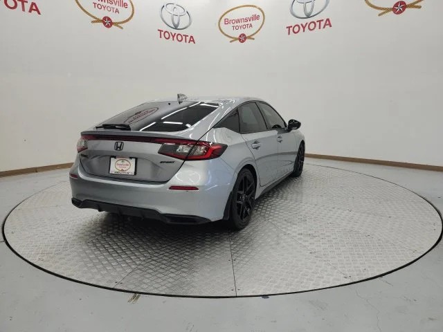 Used 2024  Honda Sport image 8