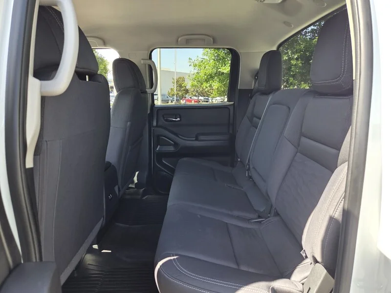 Used 2023 Glacier White NISSAN SV image 10