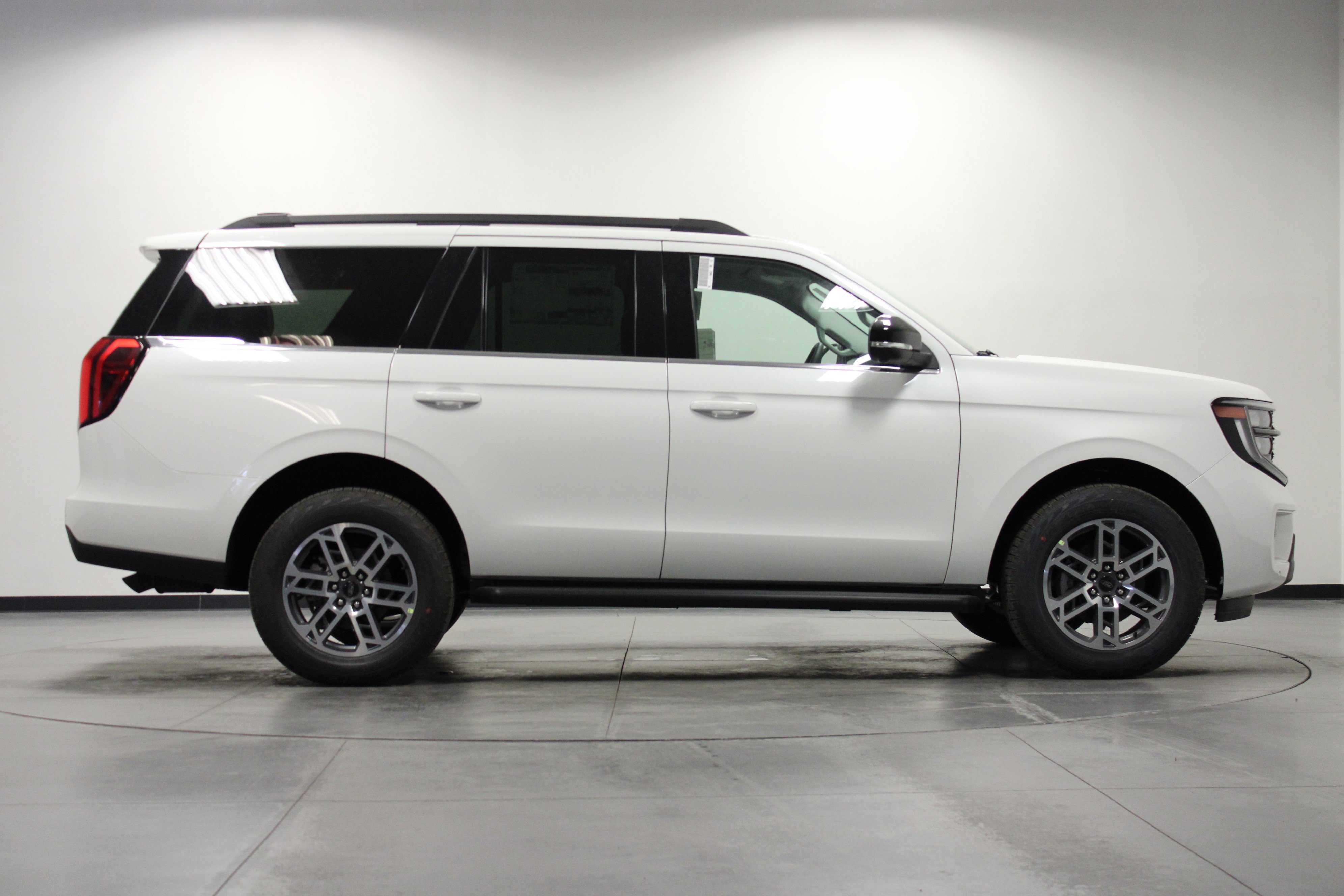 New 2026 Star White Metallic Tri-Coat Ford Active image 3