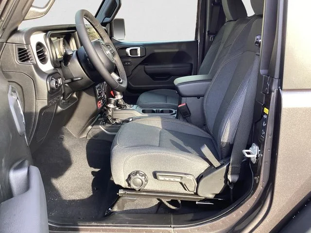 New 2026 Crystal Metallic Jeep 2-DOOR WILLYS image 10
