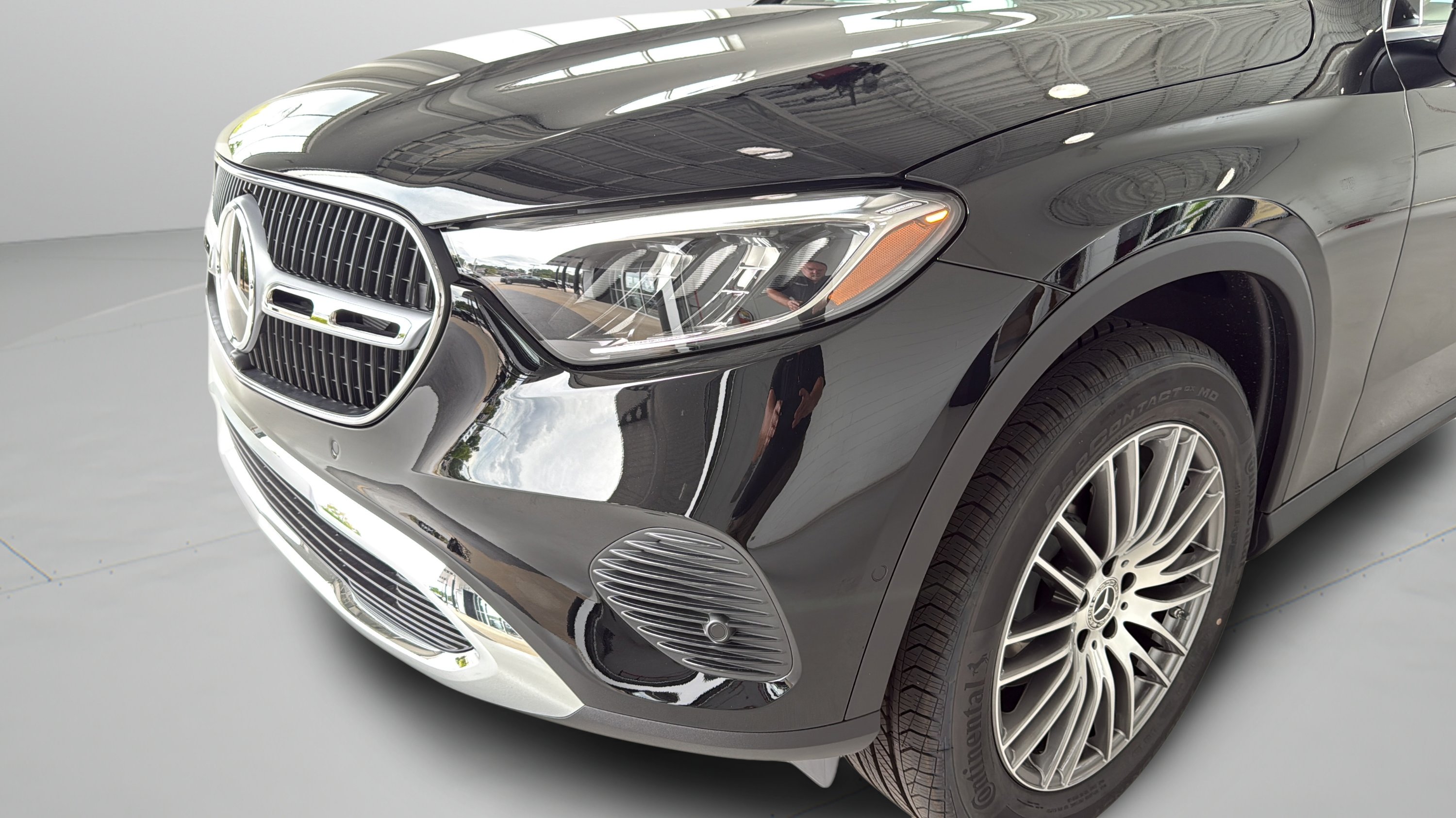 New 2026 Black Mercedes-Benz GLC 300 image 38