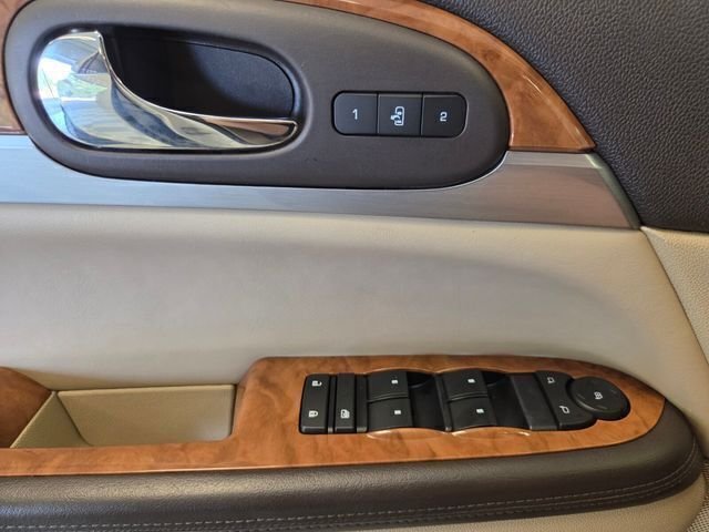 Used 2011 White Buick CXL image 27