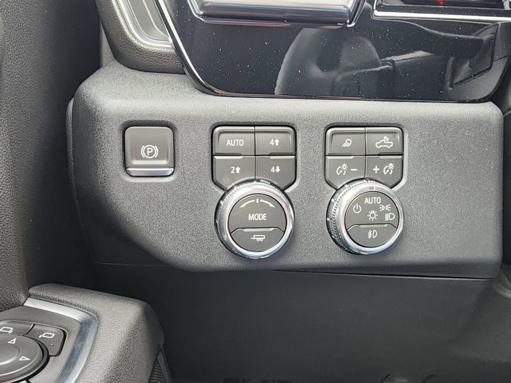 2026 GMC Sierra 1500 SLT - Photo 19