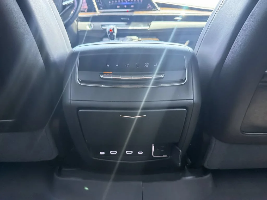 Used 2021 BLACK RAVEN Cadillac Sport Platinum image 27