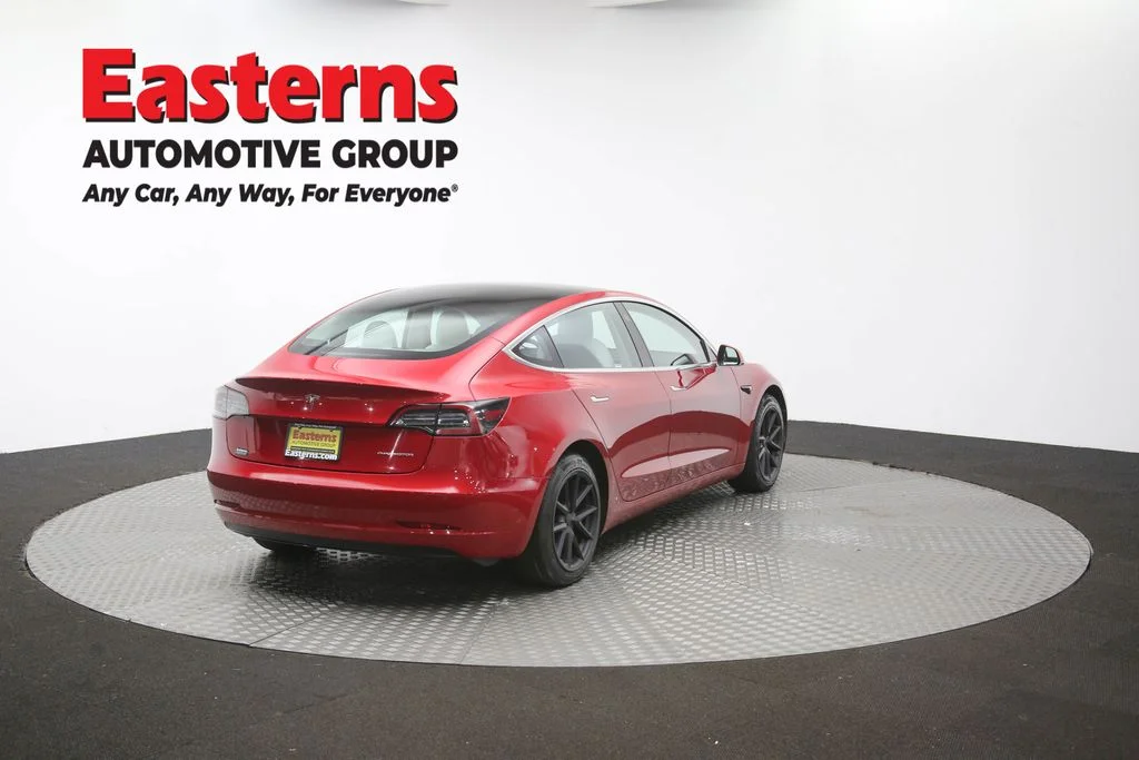 Used 2018 Red Tesla Long Range image 37