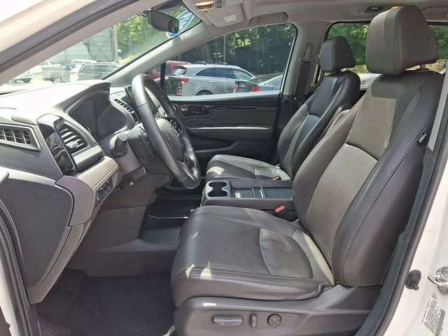 Used 2019 White Honda Elite image 17