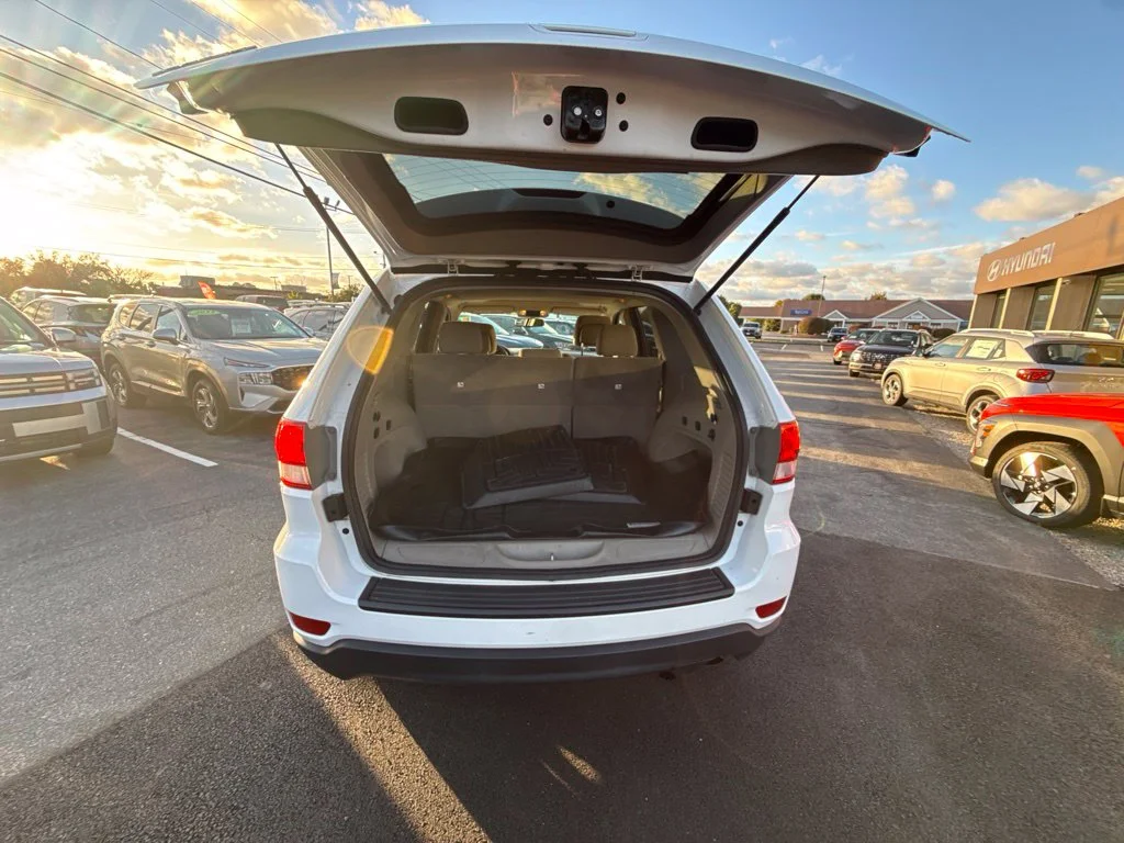 Used 2013 White Jeep Laredo image 14