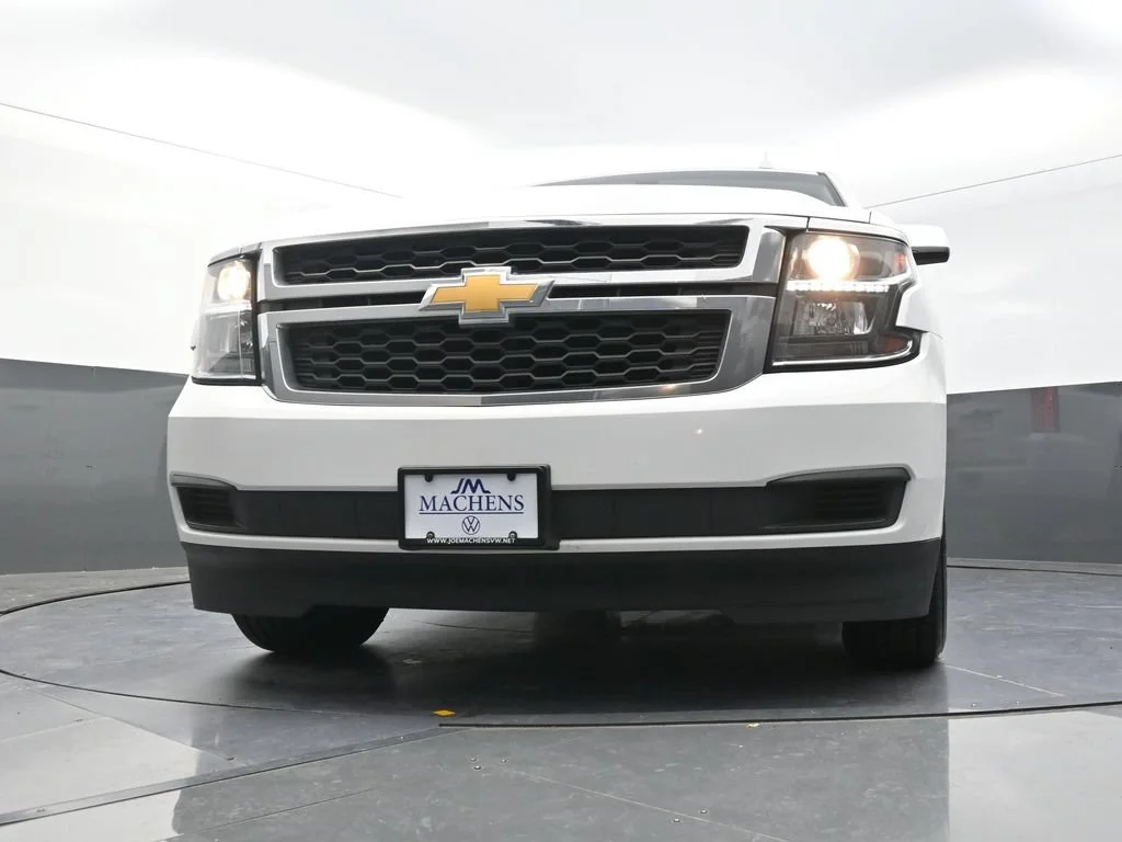 Used 2018 White Chevrolet LS image 22