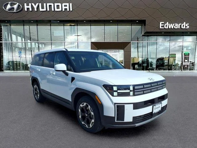 New 2026 White Hyundai SE image 4