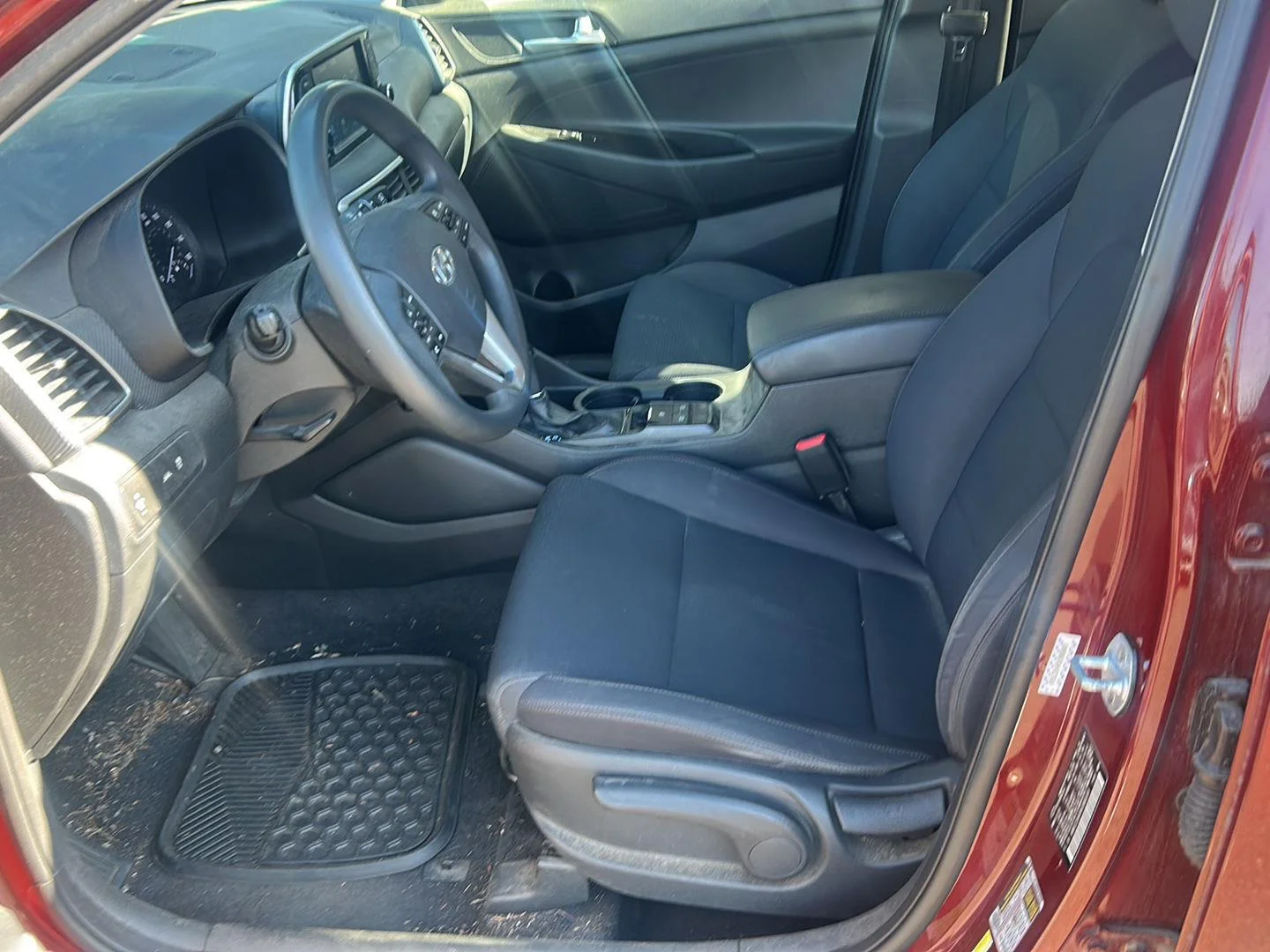 Used 2019 Gemstone Red Hyundai SE image 9