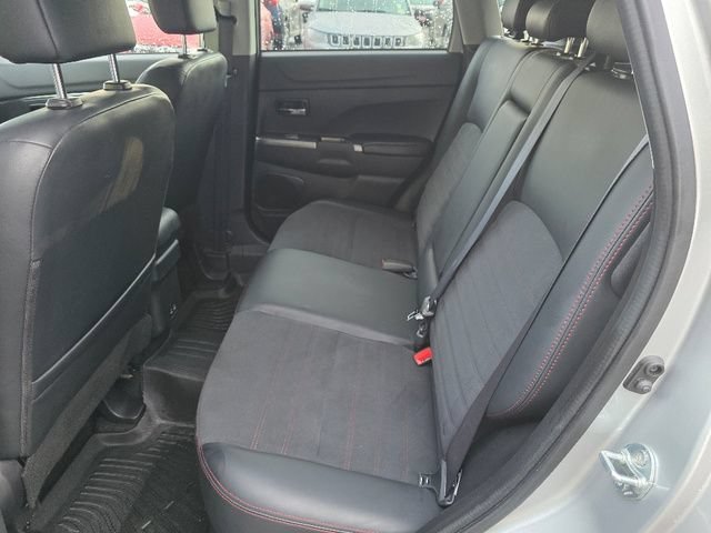 2024 Mitsubishi Outlander Sport SE - Photo 28