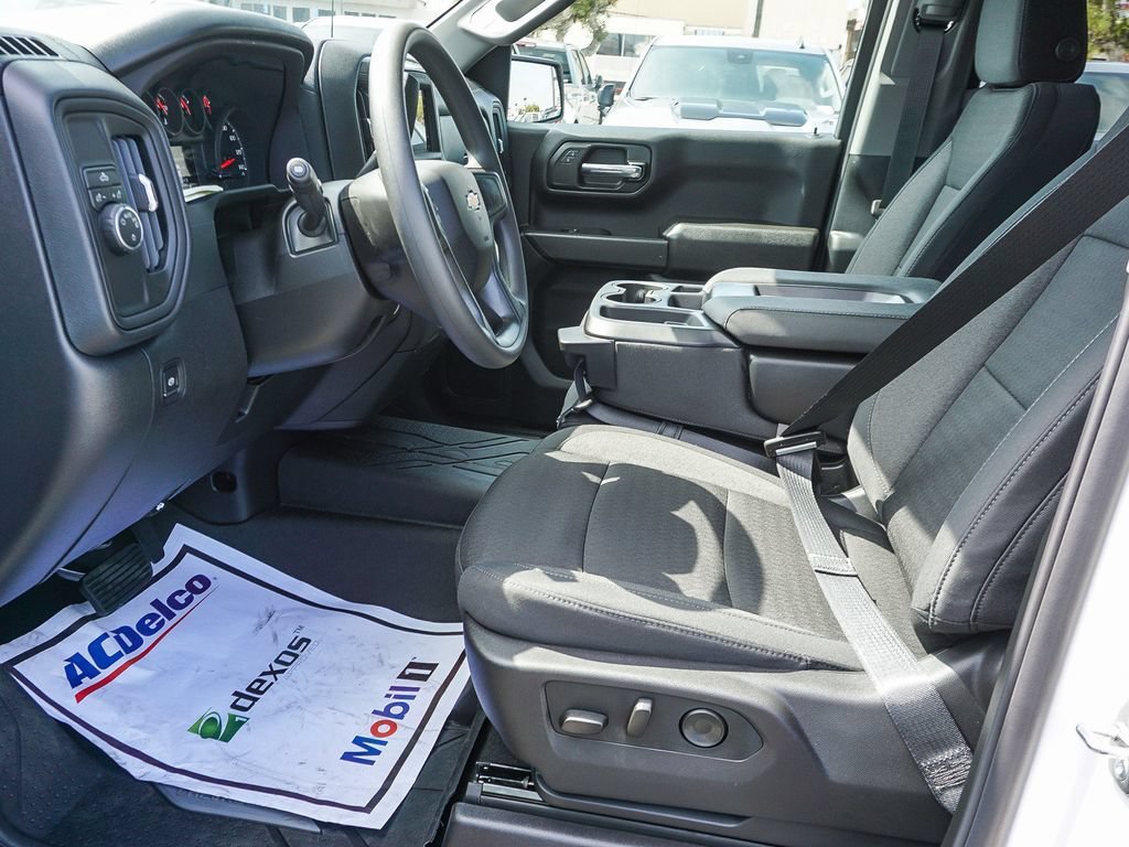 2026 Chevrolet Silverado 1500 Custom - Photo 17