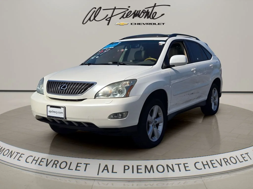 Used 2007 White Lexus 350 image 3