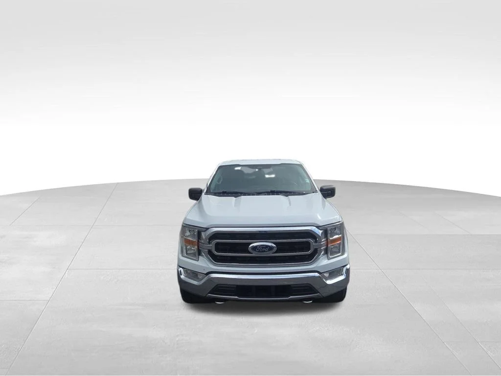 Used 2021 White Ford XL image 24