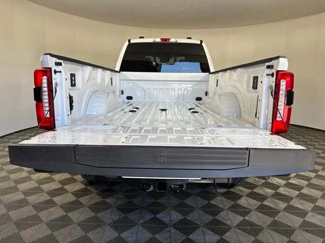 New 2026 Oxford White Ford Lariat image 21