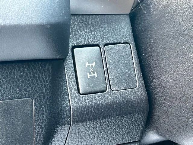 Used 2018 Gray Toyota LE image 22