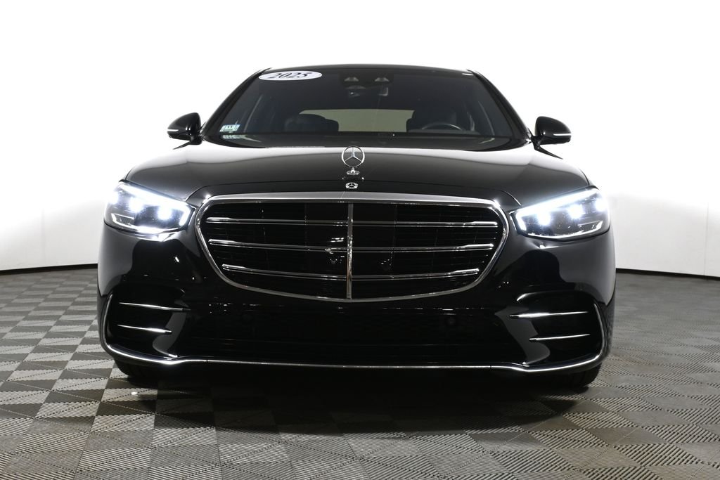 Certified Used 2025 Black Mercedes-Benz S 580 image 10