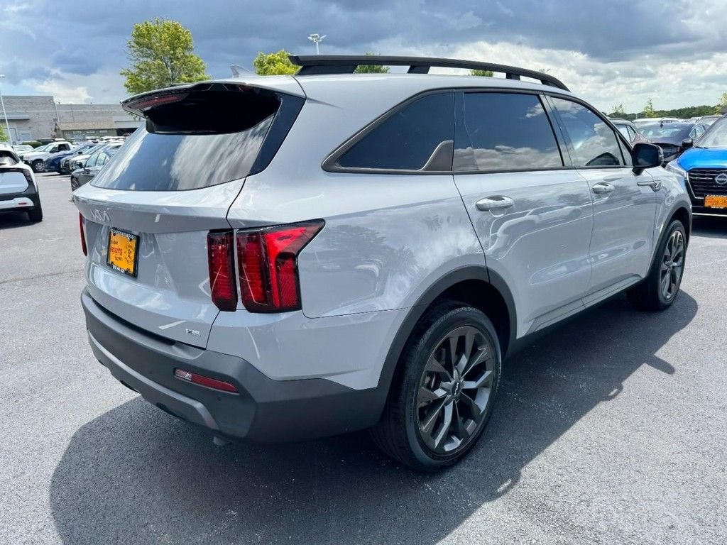 Used 2023 Gray Kia X-Line EX image 3