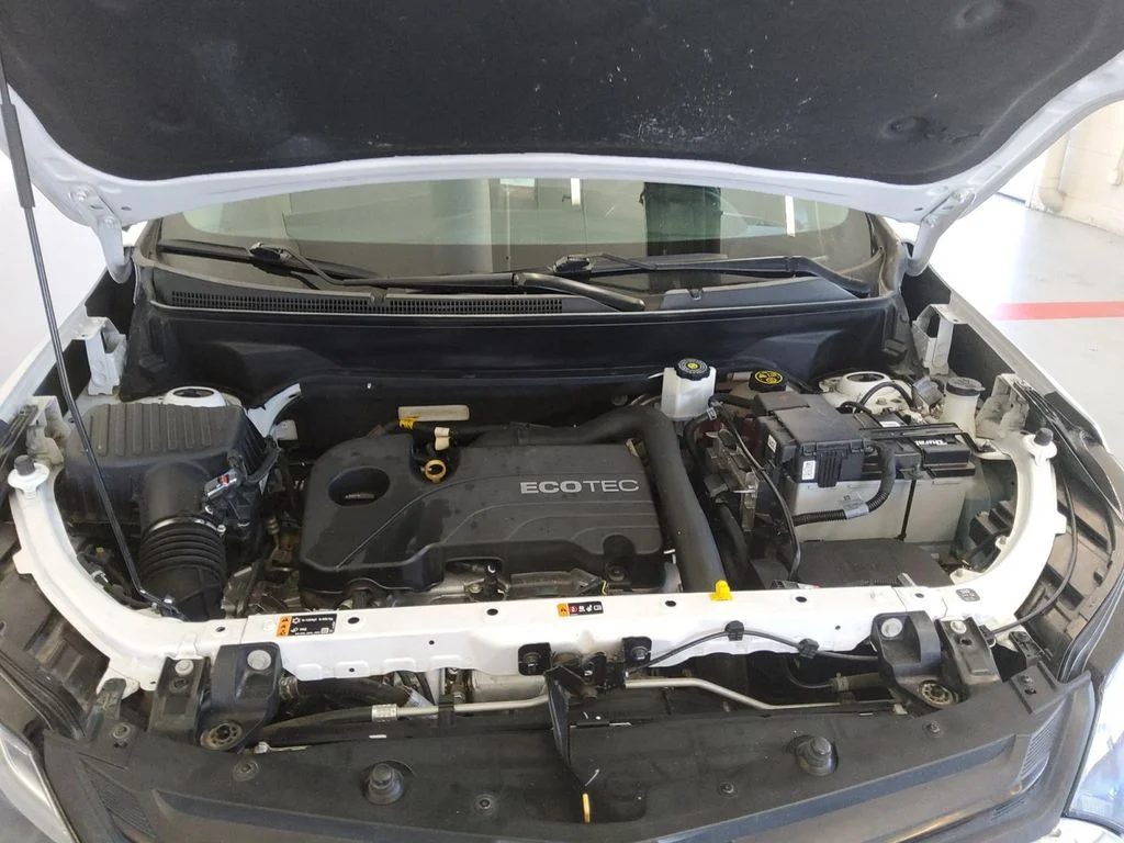 Used 2020 White Chevrolet LT image 21