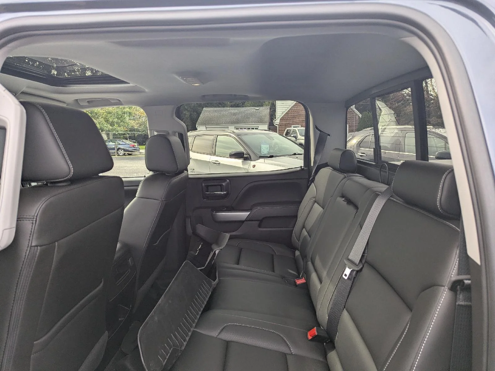 Used 2018 Centennial Blue Metallic Chevrolet LTZ image 27