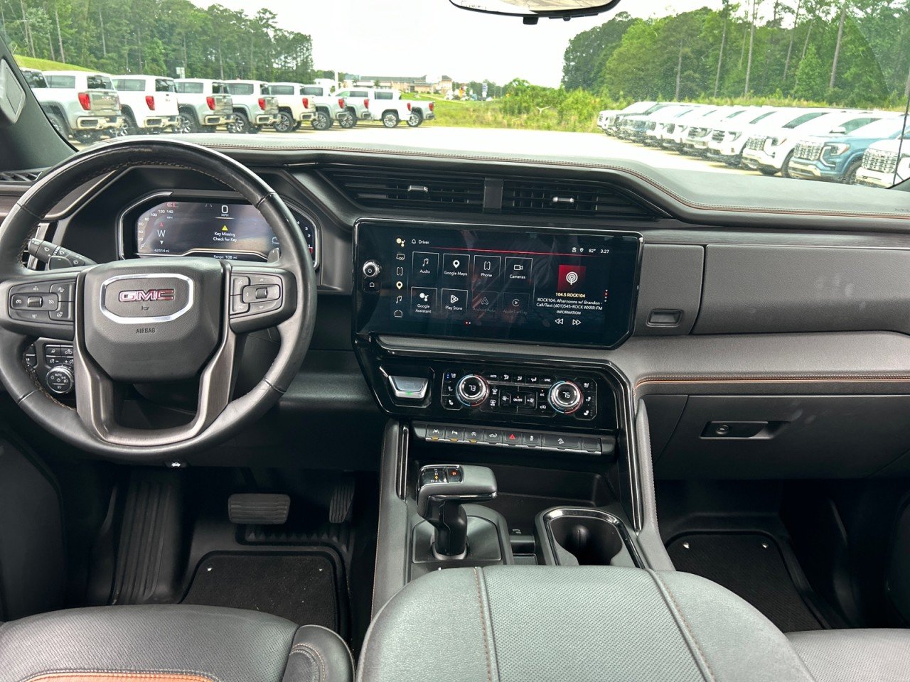 Used 2025 Summit White GMC AT4 image 22