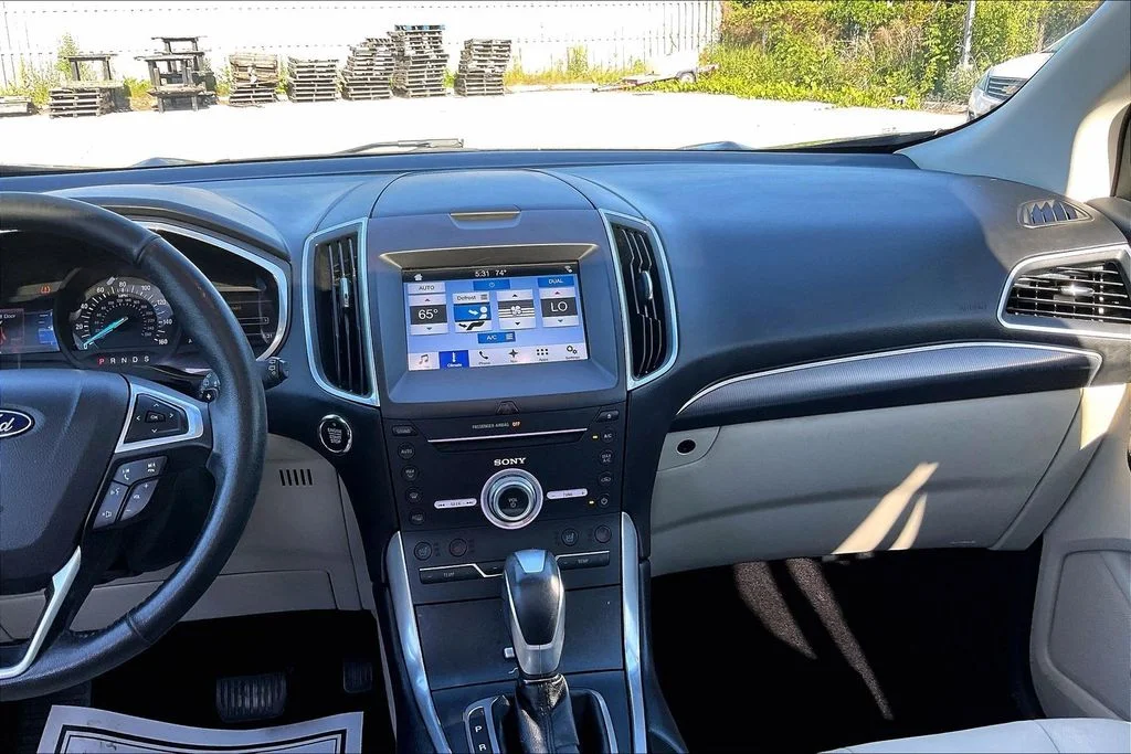 Used 2017 Blue Ford Titanium image 5