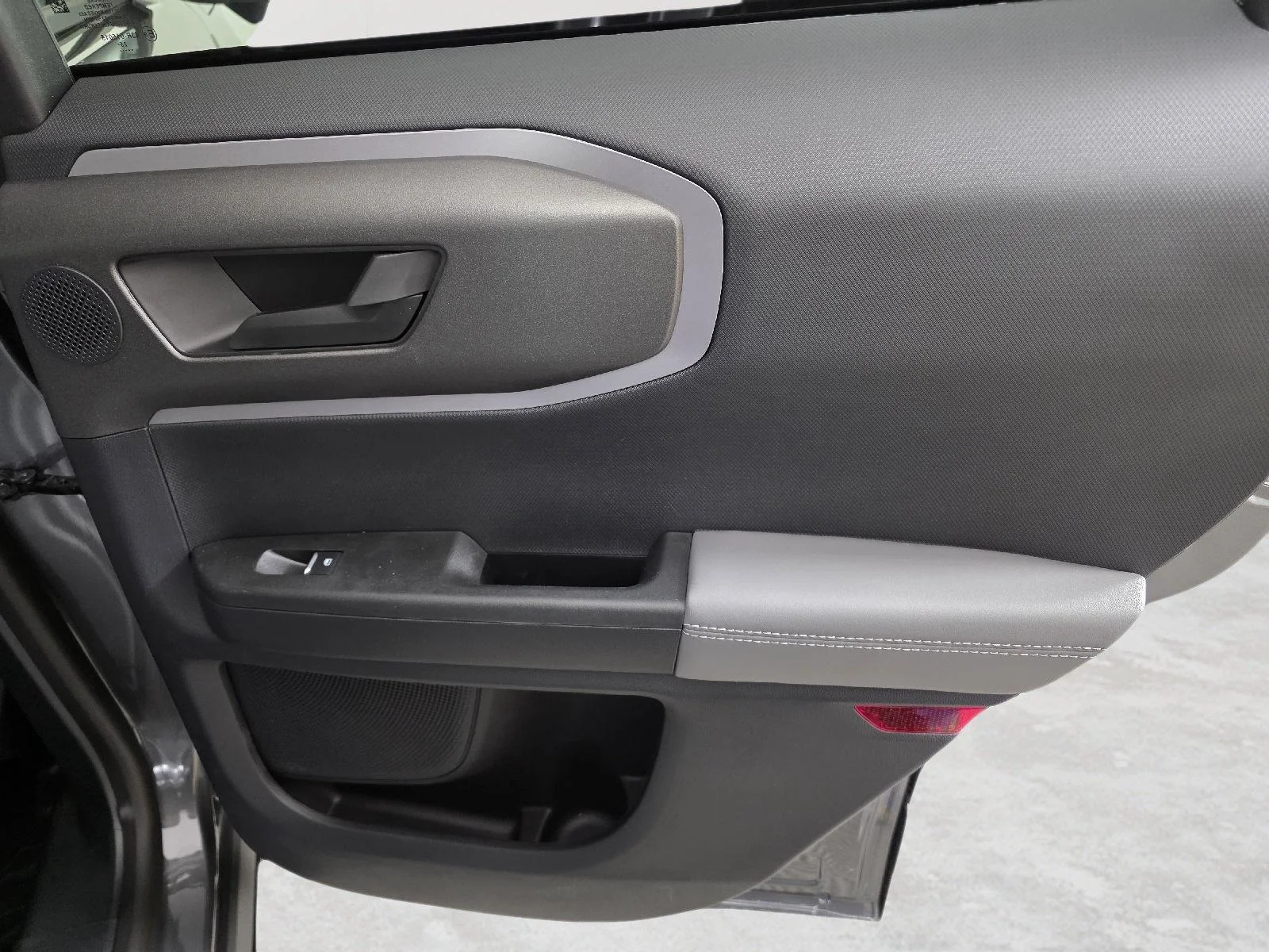 Used 2026 Carbonized Gray Metallic Ford Badlands image 23