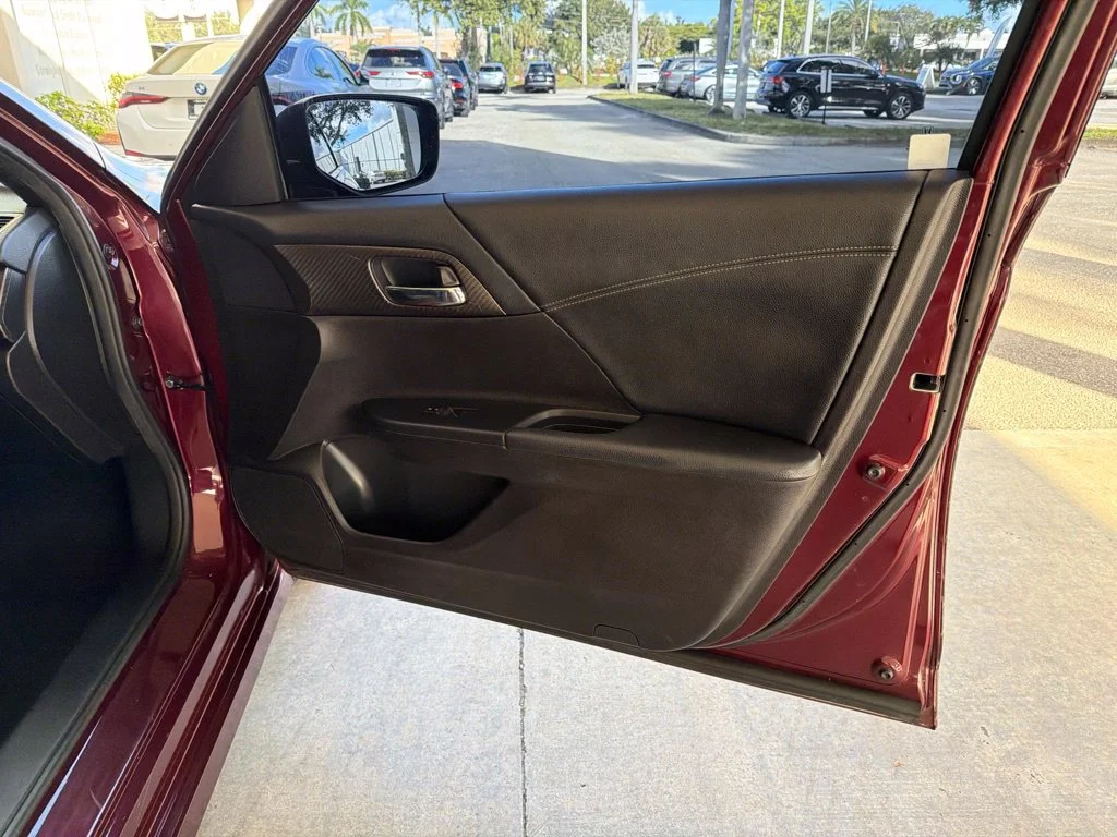 Used 2016 Red Honda Sport image 22