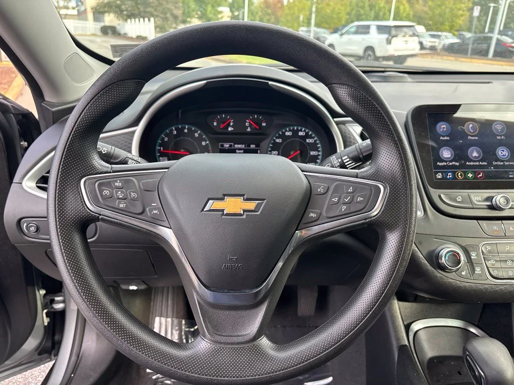 Used 2025 Gray Chevrolet LT image 10